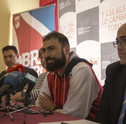 Kostas Vasileiadis: “Estoy extremadamente feliz de estar aquí de nuevo”