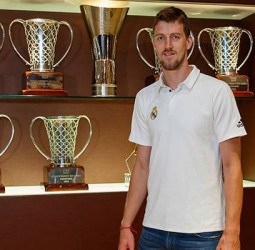 El Real Madrid anuncia el fichaje de Ognjen Kuzmic