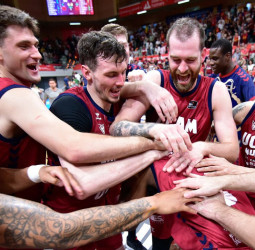 El UCAM Murcia toma el control sobre el Zunder Palencia, 90-77