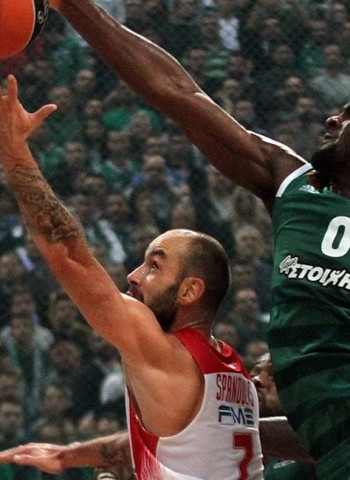 Olympiacos hace enmudecer el Olimpic de Atenas (77-79)