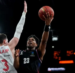París Basketball se lleva el primer partido de la final de la EuroCup, 77-64