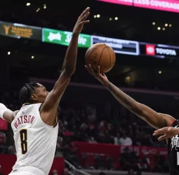 Los Clippers remontan ante los Nuggets a pesar de un nuevo triple-doble de Jokic
