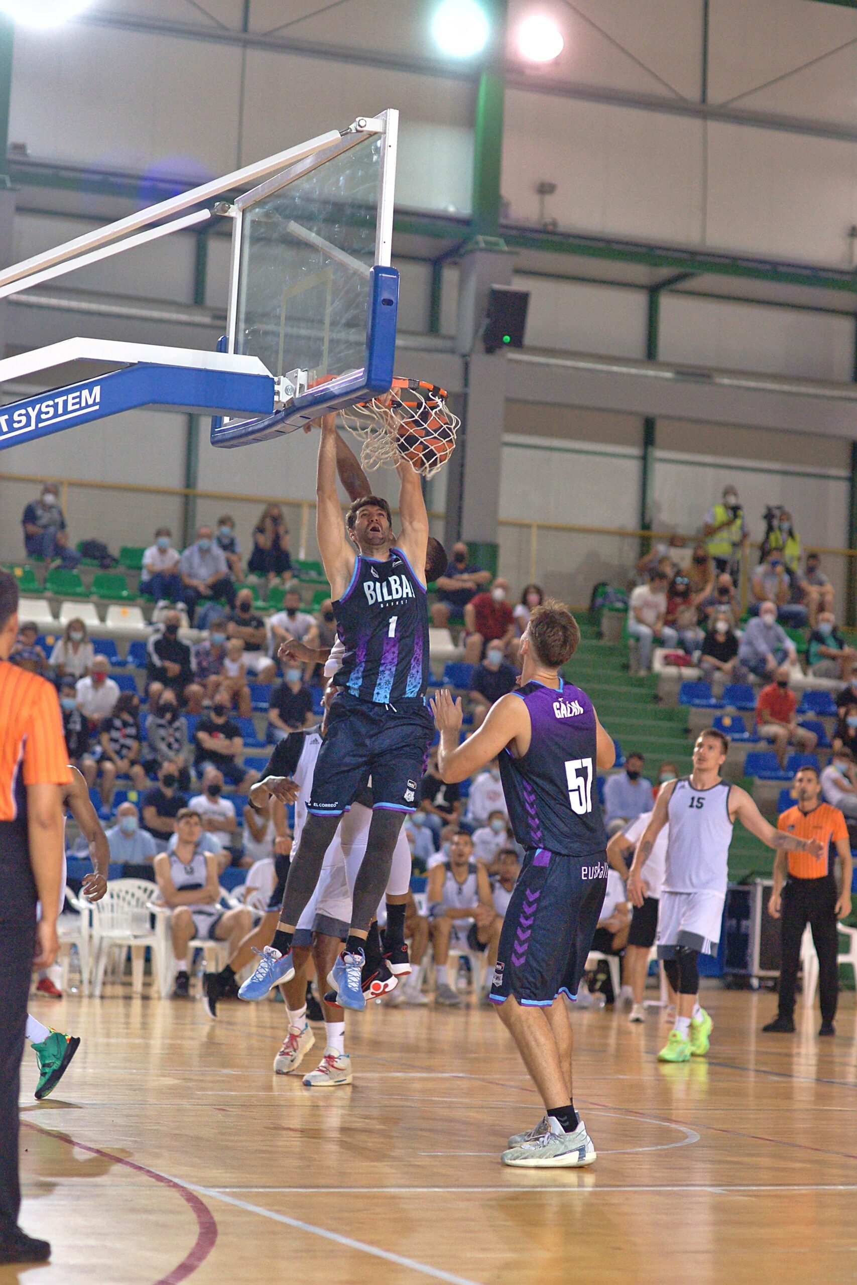 Bilbao Basket suma su 2ª victoria de pretemporada ante Pau Orthez (81-84)