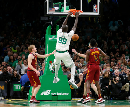 Tacko Fall firma con los Boston Celtics en formato two-way