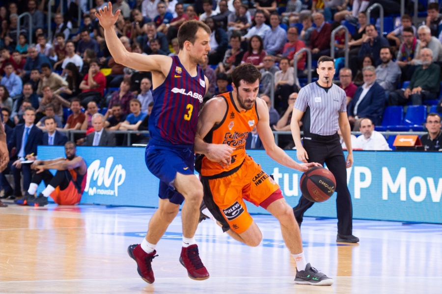 Valencia Basket alarga su racha imponiéndose en la pista del Barça Lassa (72-78)
