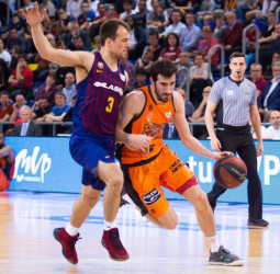 Valencia Basket alarga su racha imponiéndose en la pista del Barça Lassa (72-78)