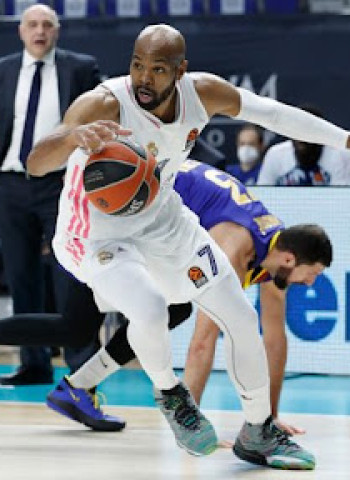 El Pinar Karsiyaka negocia con Alex Tyus