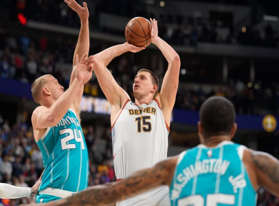 Un vistazo a la noche NBA
