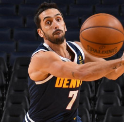 Campazzo espera una oferta de los Mavericks, y Vildoza no descarta volver a Europa