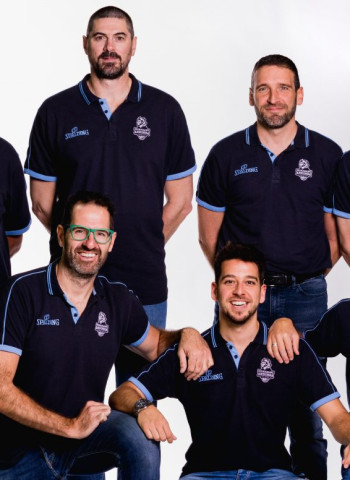 El cuerpo técnico continúa al completo