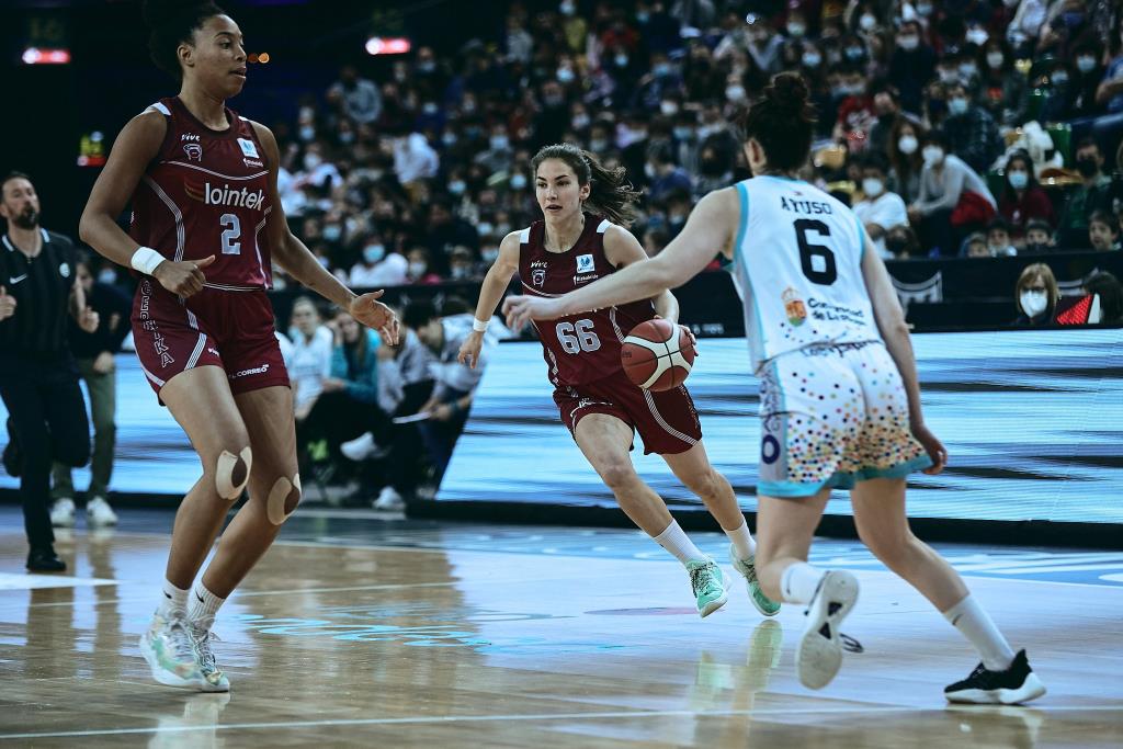 Movistar Estudiantes adquiere billete para los Playoffs mientras que Baxi Ferrol confirma su descenso