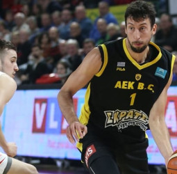 El AEK Atenas negocia la renovación de Roko-leni Ukic