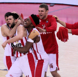 El Olympiacos sigue en su idea de abandonar la liga griega y habría mandado una carta de acercamiento a la liga ABA