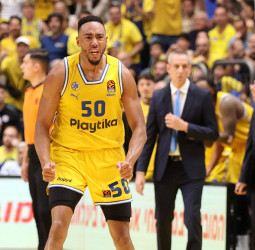 Maccabi empata la serie (104-69) [2-2]