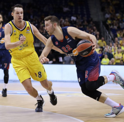 Nik Stauskas regresa a la NBA tras su acuerdo con los Milwaukee Bucks