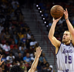 Matt Thomas, robo del Obradoiro curtido en Valencia y eurofichado por Raptors