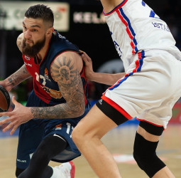 El Baskonia lo deja para el final (92-102)