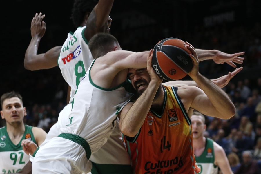 Derrota ante Zalgiris Kaunas en la Fonteta (76-80)