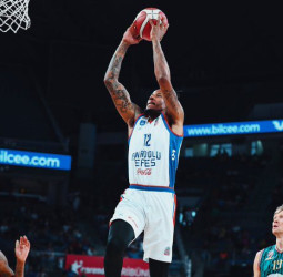 El Anadolu Efes, a un paso de ganar la BSL turca