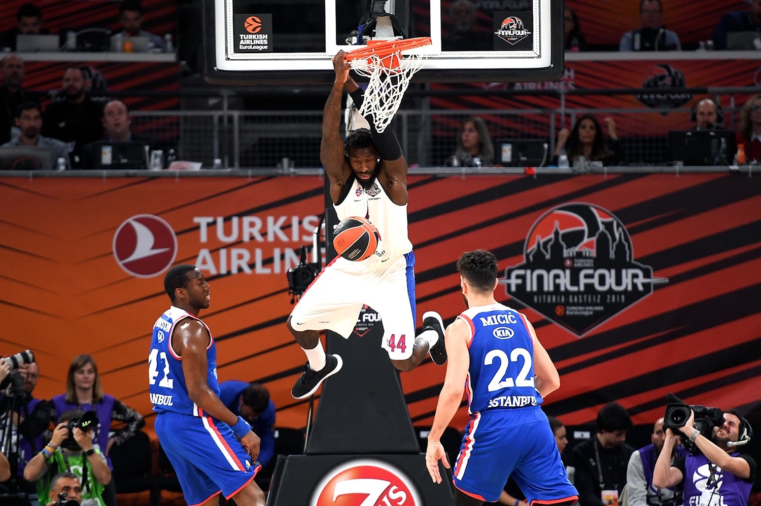 Octava copa de Europa para el CSKA Moscú (83-91)