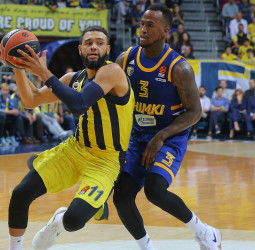 Con las lesiones de Wolters y DiBartolomeo el Maccabi tiene que ir al mercado
