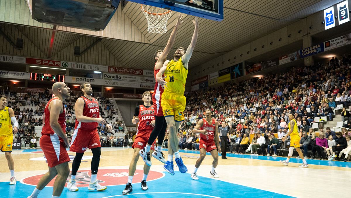 Gran Canaria también gana en Girona y se mantiene en la zona alta (69-78)
