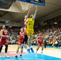 Gran Canaria también gana en Girona y se mantiene en la zona alta (69-78)