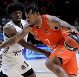 Valencia sufre para frenar al Bayern (70-68)