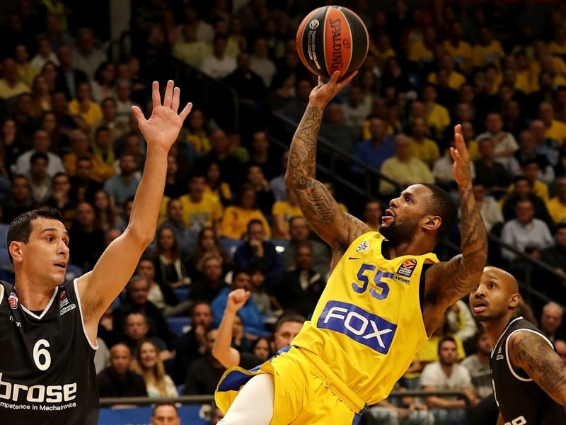 El Maccabi se lleva el cara o cruz contra el Brose Baskets (90-88)