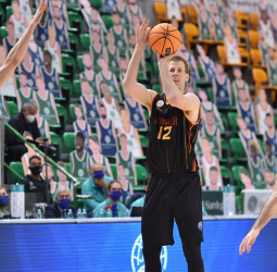 El Nanterre se refuerza con el ex acb Brock Motum