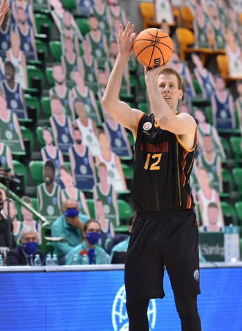El Nanterre se refuerza con el ex acb Brock Motum