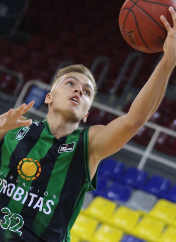 Primera victoria de la pretemporada para el Joventut (79-93)
