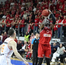 El Hapoel Tel Aviv fuerza el tercero ante el Valencia, 96-91
