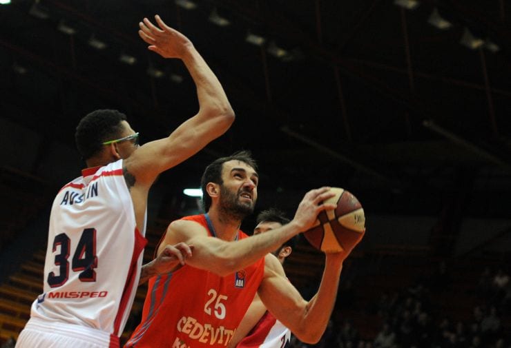 El ex ACB Mirza Begic ficha por el Petrochimi iraní