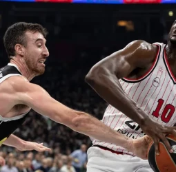 Olympiacos remonta y gana al Partizan, 69-74