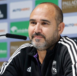 Chus Mateo: “La Supercopa es el primer título de la temporada y eso nos motiva”