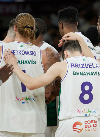 Kravish y Brizuela dan la victoria a Unicaja (66-79)
