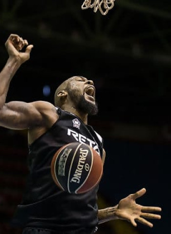 RETAbet Bilbao se estrena a costa del Betis Energía Plus (86-94)