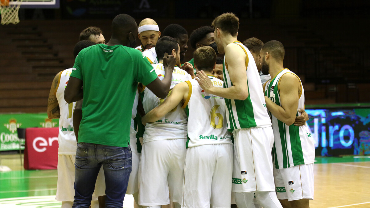 Un tiro libre de Randle encarrila la salvación para el Coosur Betis (88-87)