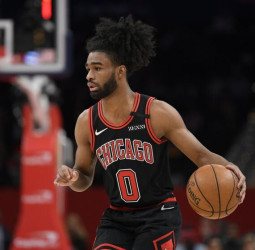 Coby White seguirá vistiendo la camiseta de los Chicago Bulls