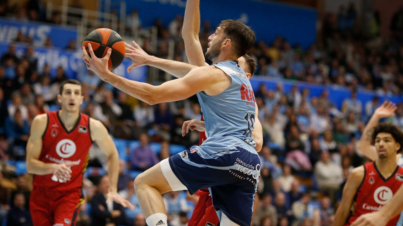 El Río Breogán gana tras una gran remontada al Zaragoza, 82-77