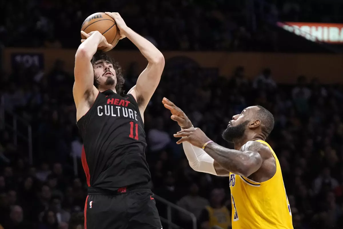 El último cuarto, fatal para los Lakers, magnífico para los Heat