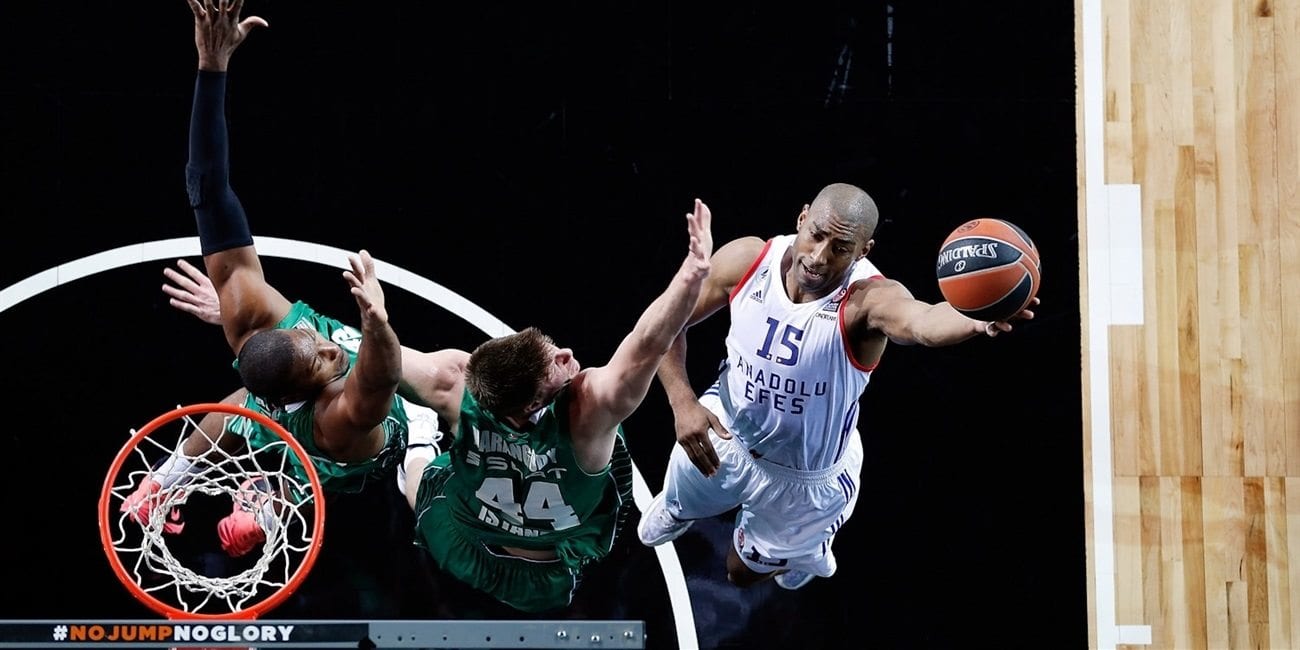 El Darussafaka se lo puso difícil al Anadolu Efes (68-72)