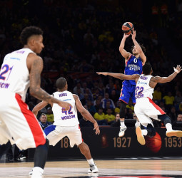 Larkin y Anadolu Efes firmarán la renovación