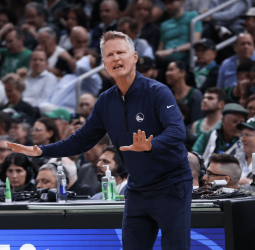 Los entrenadores con mayores salarios de la NBA