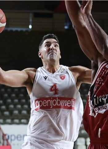 Luis Scola se retirará como jugador y continuará en el Varese en el staff técnico