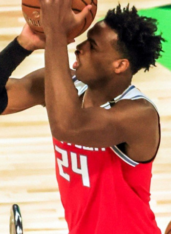Buddy Hield, campeón del Concurso de Triples
