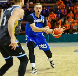 Duelos directos y liderato en juego en una jornada para posicionarse