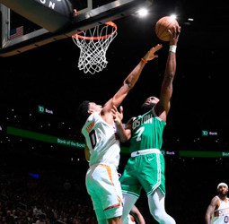 Récord desde el perímetro y golpe de autoridad de unos Celtics imparables, 103-123
