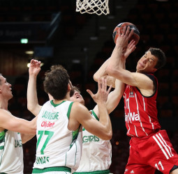 El Bayern supera al Zalgiris y se mete en los playoffs (71-70)